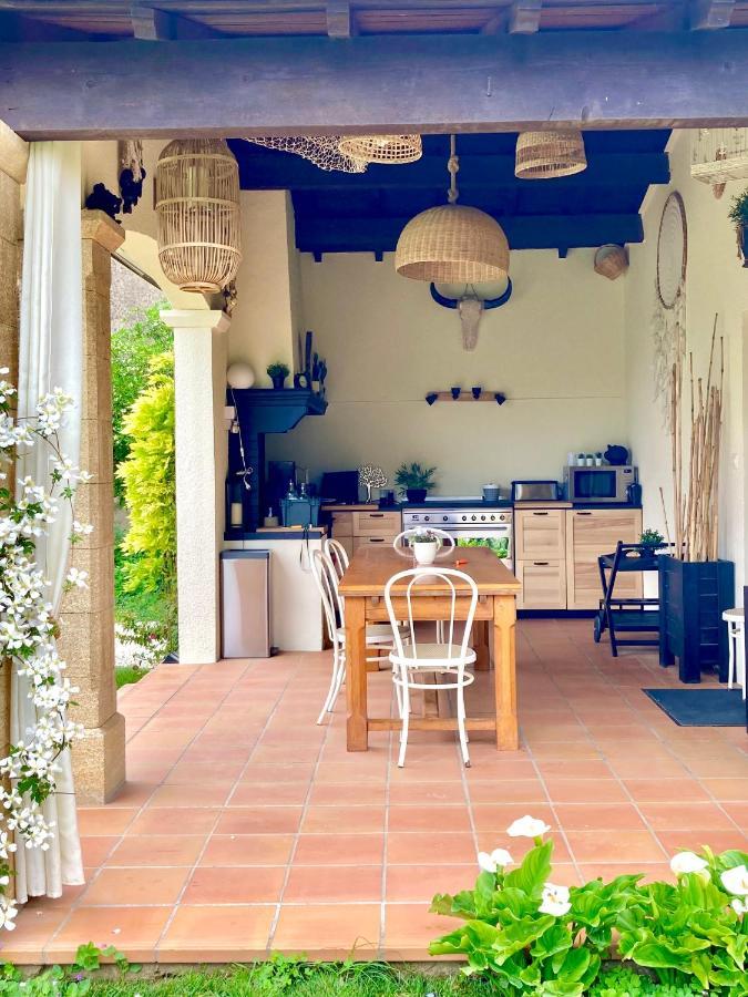 Le Patio, Chambres D Hotes Pour Adultes En Camargue, Possibilite De Naturisme A La Piscine, Aimargues Luaran gambar
